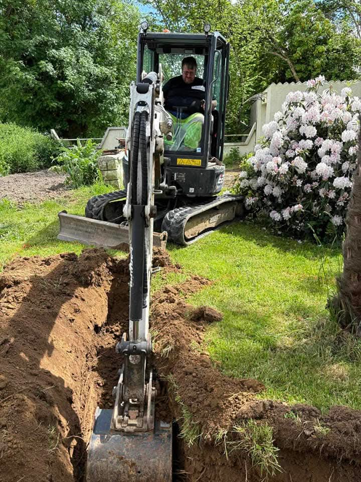 Jb Ceresa Service Entreprise De Terrassement Granville FB IMG 1765285974575