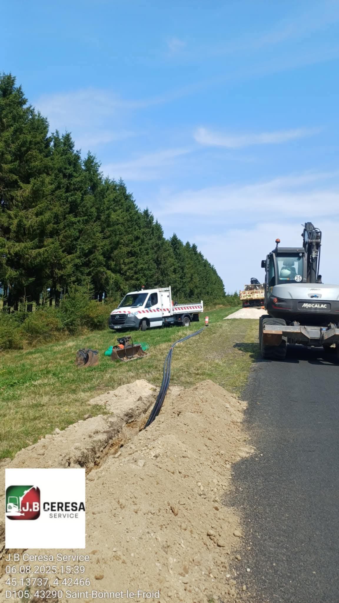 Jb Ceresa Service Entreprise De Terrassement Granville FB IMG 1765287525642